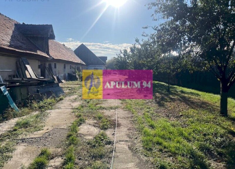 Teren cu constructie casa Prejmer- jud Brasov- langa Primarie.